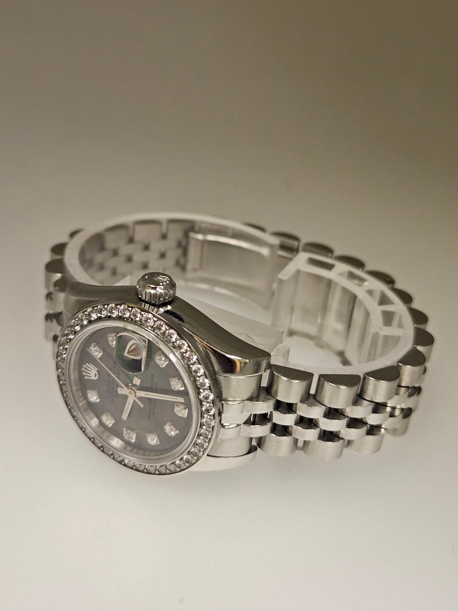 Rolex Ladies Custom Black Mother of Pearl Diamond Dial Diamond Bezel Stainless Steel Jubilee 179160 - Image 4
